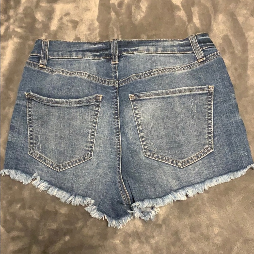 Daisy Dukes! - Picture 3 of 3